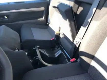 Photo 34 Peugeot Expert  FGN M DIESEL 150 CH AUTOMATIQUE