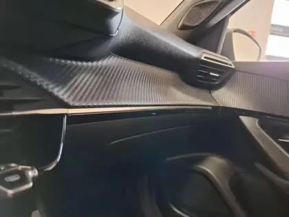 Photo 17 Peugeot 2008  Electrique 136 ch