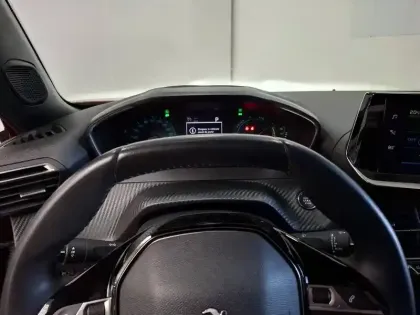 Photo 20 Peugeot 2008  Electrique 136 ch