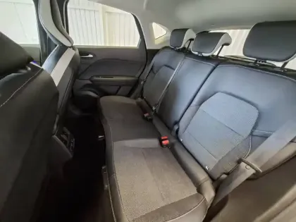 Photo 20 Renault Captur  E-Tech full hybrid 145