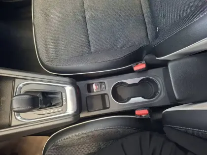 Photo 44 Renault Captur  E-Tech full hybrid 145