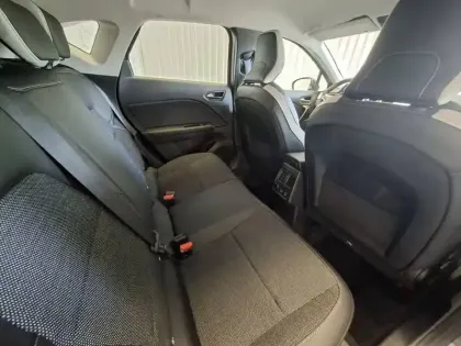 Photo 25 Renault Captur  E-Tech full hybrid 145