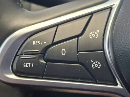 Photo 38 Renault Captur  E-Tech full hybrid 145