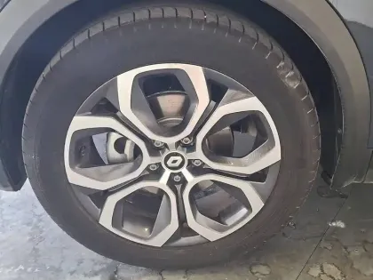 Photo 14 Renault Captur  E-Tech full hybrid 145