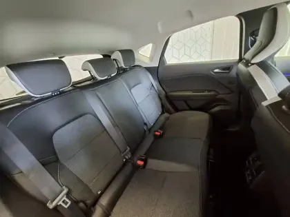 Photo 26 Renault Captur  E-Tech full hybrid 145