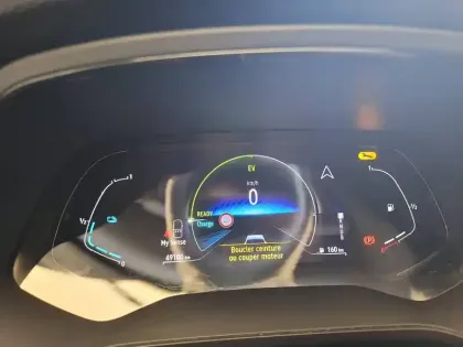 Photo 32 Renault Captur  E-Tech full hybrid 145