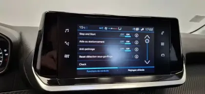 Photo 104 Peugeot 208  PureTech 100 S&S BVM6