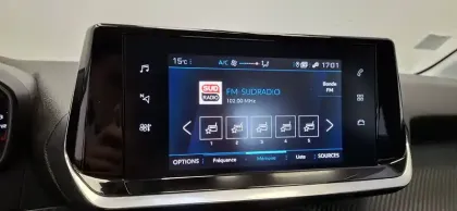 Photo 66 Peugeot 208  PureTech 100 S&S BVM6