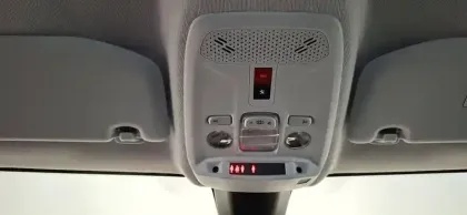 Photo 93 Peugeot 208  PureTech 100 S&S BVM6