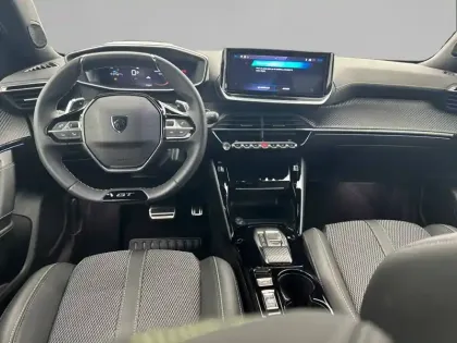 Photo 7 Peugeot 2008  Hybrid 145 e-DCS6