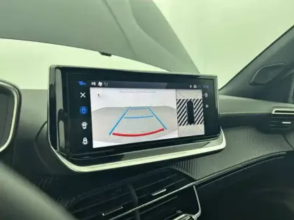 Photo 21 Peugeot 2008  Hybrid 145 e-DCS6