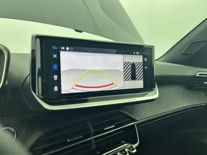 Photo 22 Peugeot 2008  Hybrid 145 e-DCS6