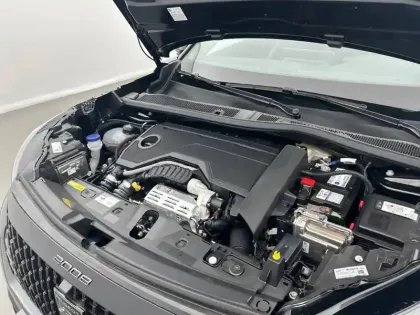 Photo 14 Peugeot 2008  Hybrid 145 e-DCS6