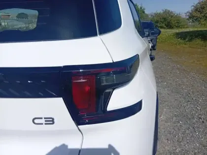 Photo 16 Citroën C3 Aircross  Turbo 100 BVM6