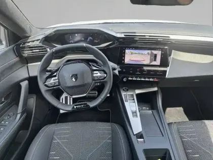 Photo 7 Peugeot 308  Hybrid 145 e-DCS6