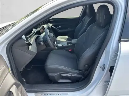 Photo 10 Peugeot 308  Hybrid 145 e-DCS6