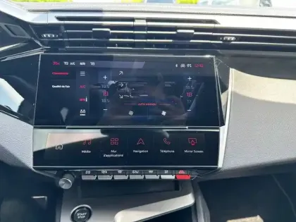 Photo 17 Peugeot 308  Hybrid 145 e-DCS6
