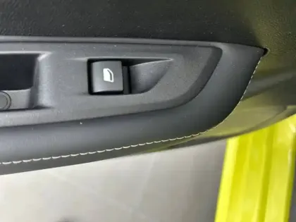 Photo 14 Peugeot 208  PureTech 100 S&S EAT8