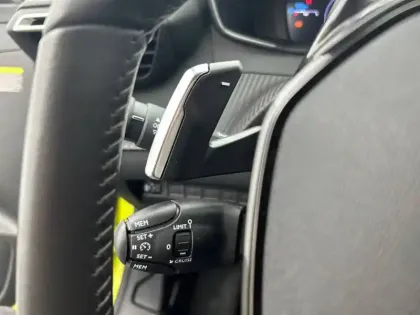 Photo 21 Peugeot 208  PureTech 100 S&S EAT8