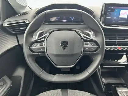 Photo 8 Peugeot 208  PureTech 100 S&S EAT8