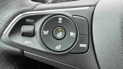 Photo 17 Opel Grandland  Hybrid 300 ch AWD BVA8