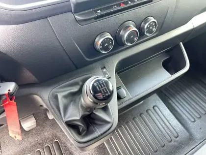 Photo 8 Renault Master  FGN TRAC F3500 L2H2 BLUE DCI 135