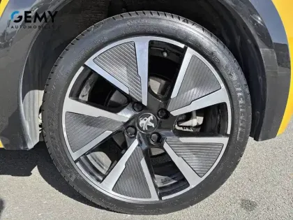 Photo 10 Peugeot 208  Electrique 50 kWh 136ch