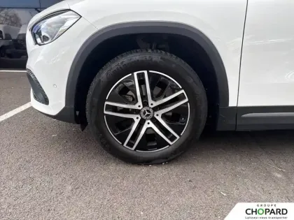 Photo 24 Mercedes GLA  200 7G-DCT