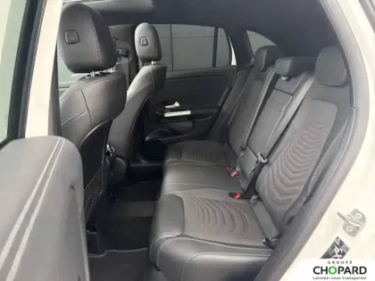 Photo 17 Mercedes GLA  200 7G-DCT