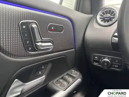 Photo 22 Mercedes GLA  200 7G-DCT