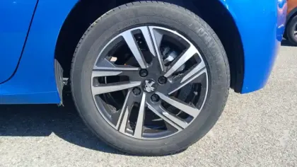 Photo 11 Peugeot 208  BlueHDi 100 S&S BVM6