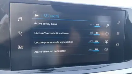 Photo 29 Peugeot 208  BlueHDi 100 S&S BVM6