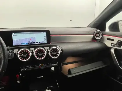 Photo 27 Mercedes CLA  Shooting Brake 250 e 8G-DCT