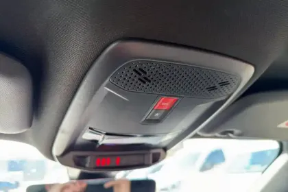 Photo 25 Peugeot 2008 Gén. II Ph1 NG GT 5