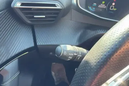 Photo 21 Peugeot 2008 Gén. II Ph1 NG GT 5