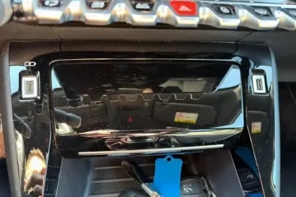 Photo 23 Peugeot 2008 Gén. II Ph1 NG GT 5