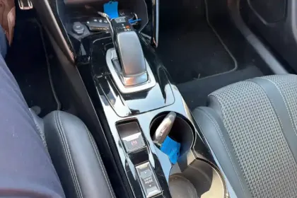 Photo 24 Peugeot 2008 Gén. II Ph1 NG GT 5