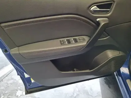 Photo 27 Renault Captur  mild hybrid 160 EDC