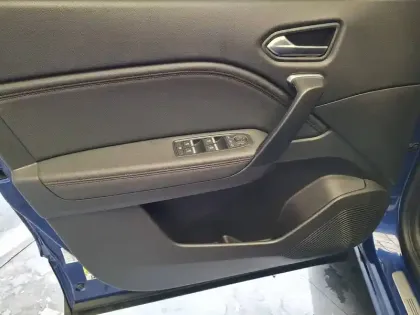 Photo 29 Renault Captur  mild hybrid 160 EDC