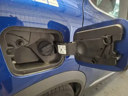 Photo 18 Renault Captur  mild hybrid 160 EDC