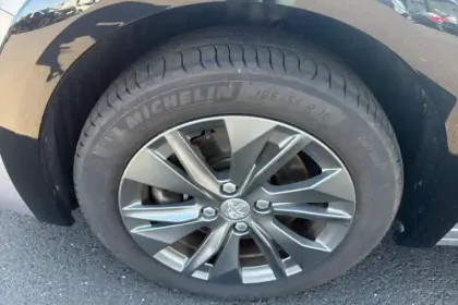 Photo 14 Peugeot 208  Electrique 50 kWh 136ch