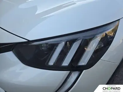 Photo 26 Peugeot 208  PureTech 100 S&S EAT8