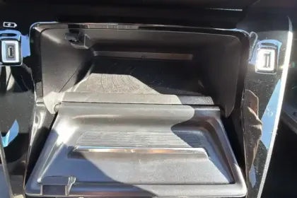 Photo 25 Peugeot 208 Gén. II Ph1 NG GT Pack 5