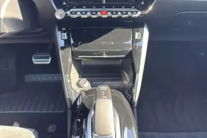 Photo 21 Peugeot 208 Gén. II Ph1 NG GT Pack 5