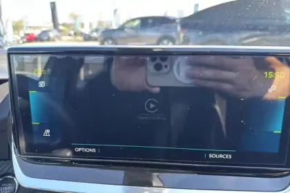 Photo 20 Peugeot 208 Gén. II Ph1 NG GT Pack 5