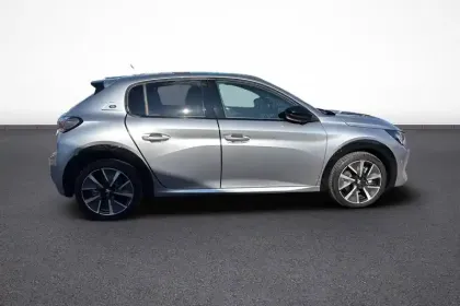 Photo 6 Peugeot 208 Gén. II Ph1 NG GT Pack 5