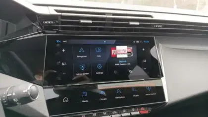 Photo 41 Peugeot 308  SW BlueHDi 130ch S&S EAT8