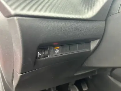 Photo 23 Peugeot 208  PureTech 75 S&S BVM5