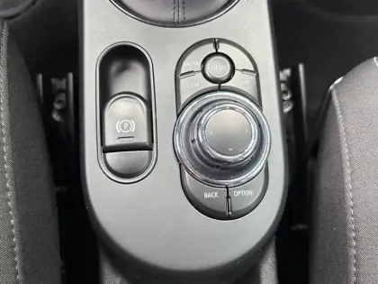 Photo 26 Mini Mini Hatch 3 Portes Cooper S 178 ch DKG7