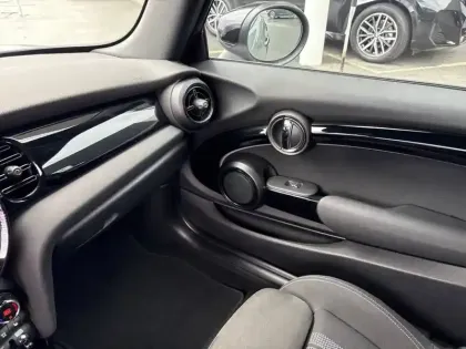 Photo 30 Mini Mini Hatch 3 Portes Cooper S 178 ch DKG7